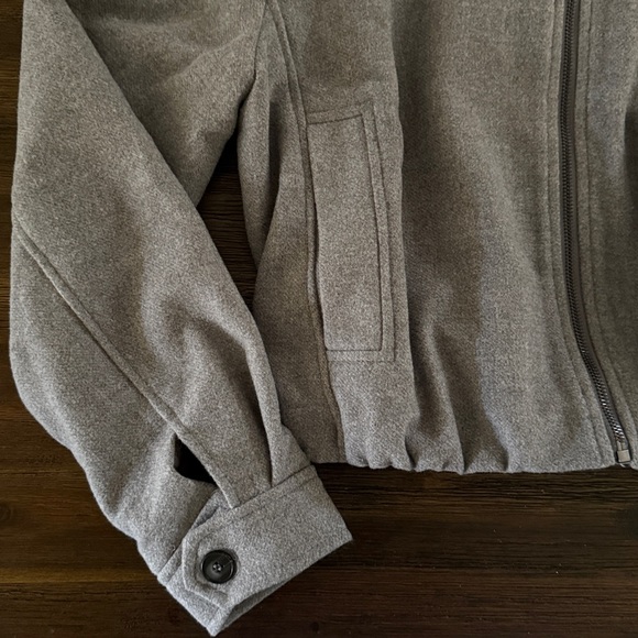 Lulu’s Jinora Light Grey Zip-Front Bomber Jacket Large NWT - Picture 3 of 13